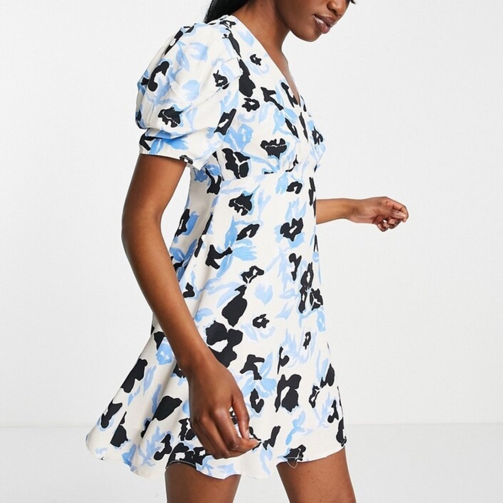 Urban Revivo Floral Puff Sleeve Mini Dress Size M